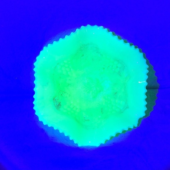 Northwood Other - Vintage‎ Northwood Uranium Custard Glass Bowl Grape & Cable Pattern Bowl 7.5"